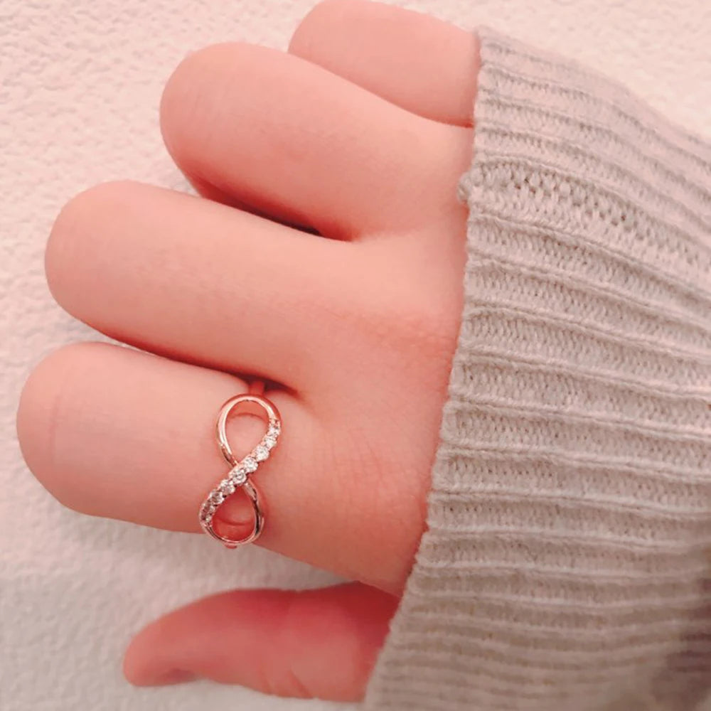 Design Infinity Rings for Women Rose Gold Color Crystal Zircon Couple Statement Ring for Female Fashion Jewelry Accessories R407